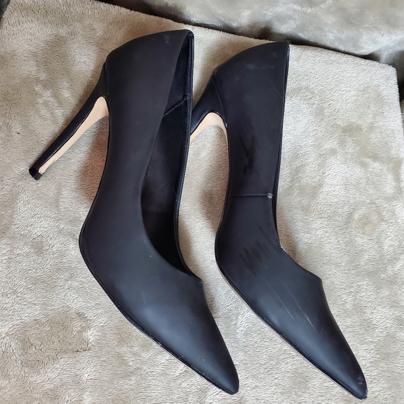 Black Mix No. 6 Pumps - Picture 2 of 8